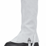 Guêtre de soudage en cuir bovin 30 cm portée sur chaussure de sécurité